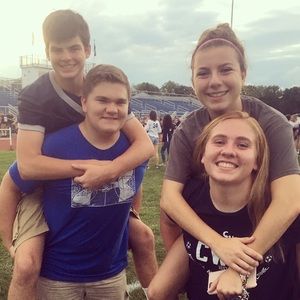 Meet your Posher, Violet